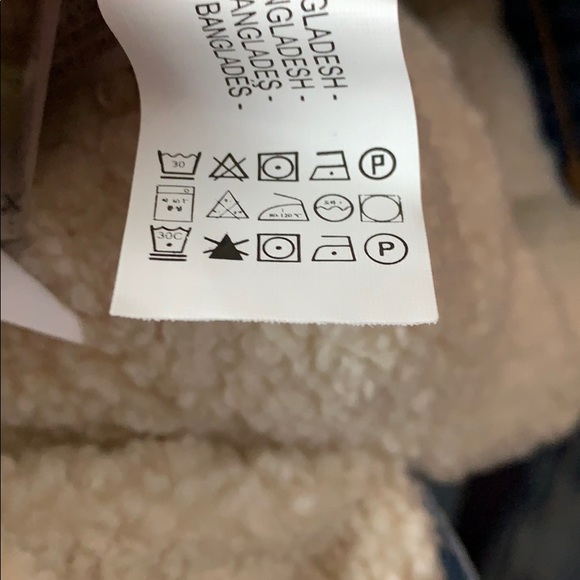 NWT. Zara Oversized Denim Jacket. Size S. - Picture 11 of 14